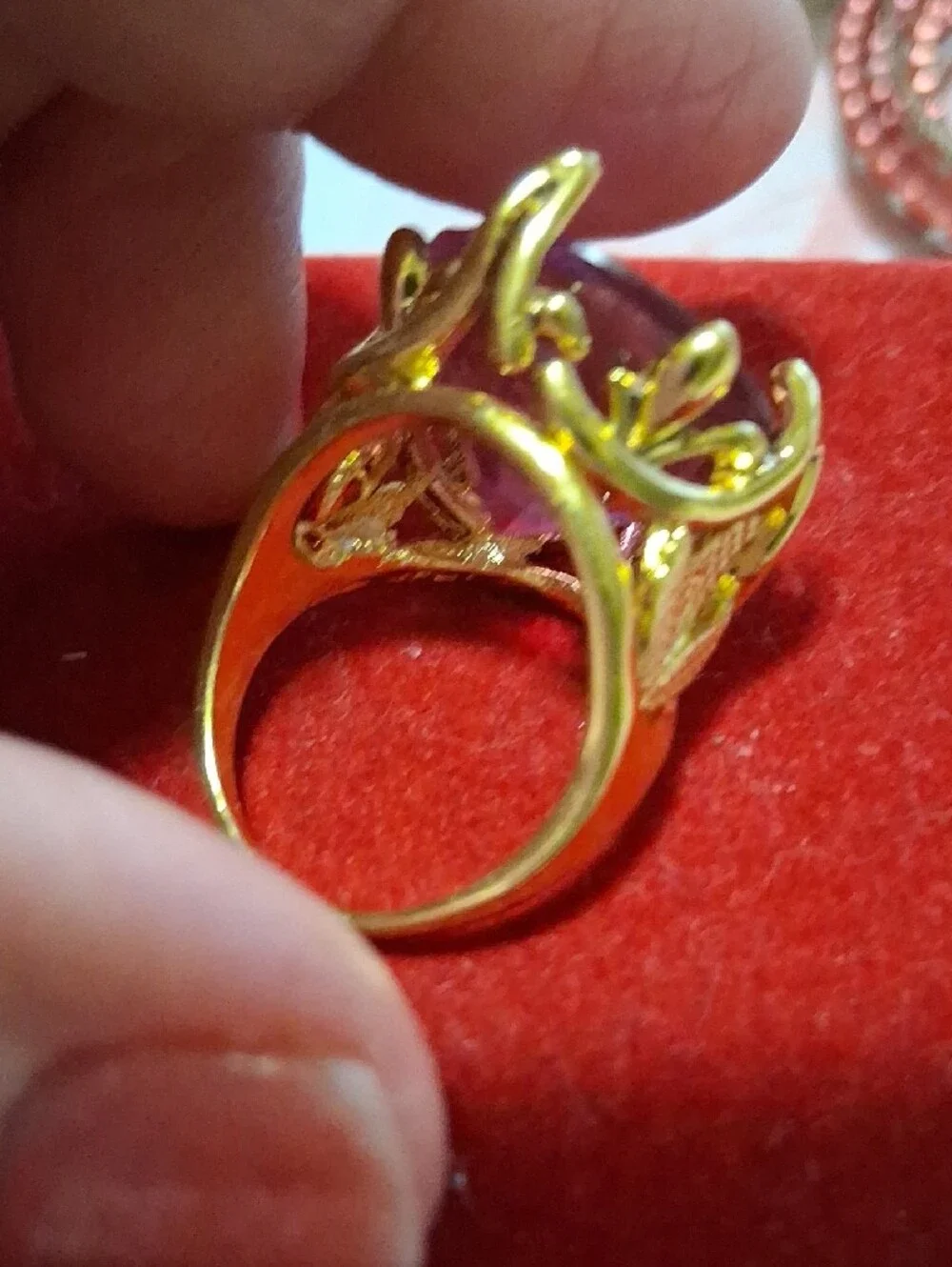 Statement Gold-Plated Ring with Pink to Purple Faceted Stone